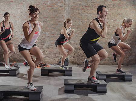 Step Fitness - Niveau 2 - Renforcer son corps en rythme avec le Step Fitness | 