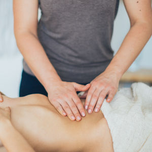 Massage du ventre relaxant