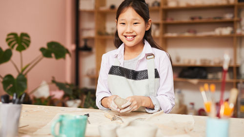 Initiation à la poterie pour les enfants